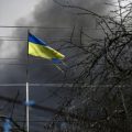 Attaques en Ukraine: Explosions meurtrières à Zaporijia et Kiev