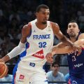 Les Bleus défient la Serbie sur le terrain de basket