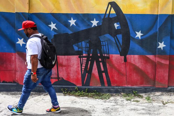 7f9c8ea5-e188-43d9-ae52-e01db1ed4307 Trump conclut un accord pétrolier historique avec le Venezuela