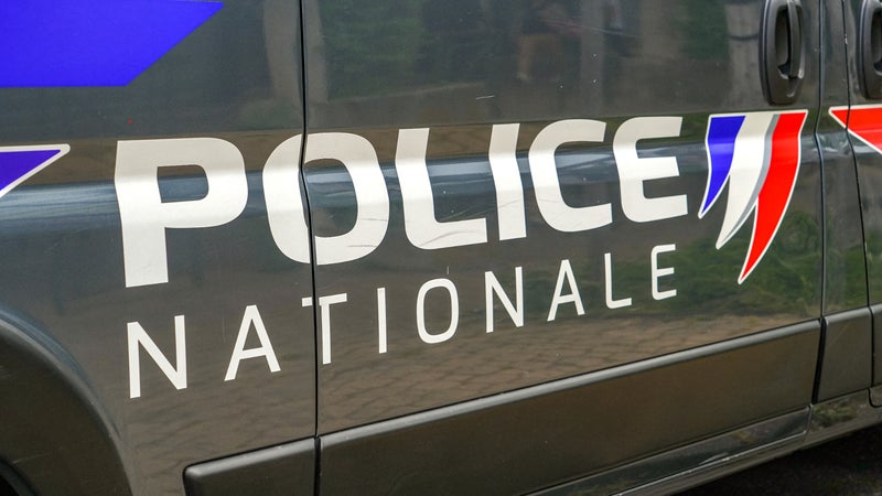 8dec6941-4898-44ae-a925-c2d0ec166153 Enquête sur la fusillade à Décines-Charpieu : un mort et un blessé grave