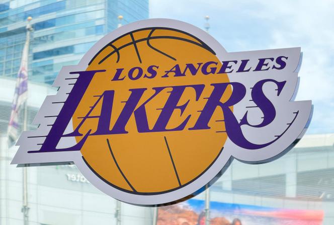 8eb9b9f6-48e3-46cd-9dfa-ac17082c52ad Nouveaux propriétaires pour les Los Angeles Lakers