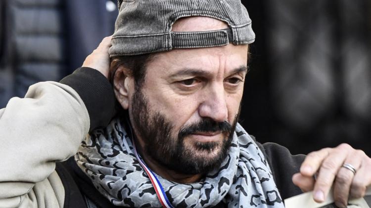 91f23979-f279-4857-b2fb-25f706d4cd9c Francis Lalanne annonce sa candidature présidentielle
