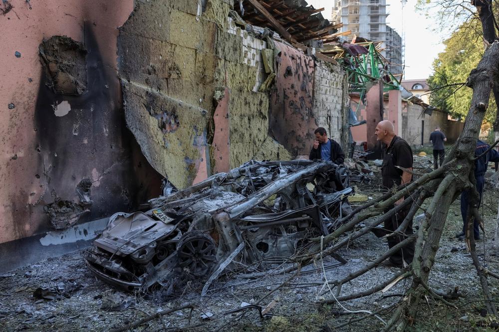 99b8b7a2-542e-4662-a518-9f3c2c71fac9 Tensions militaires et appel à l’aide de Volodymyr Zelensky