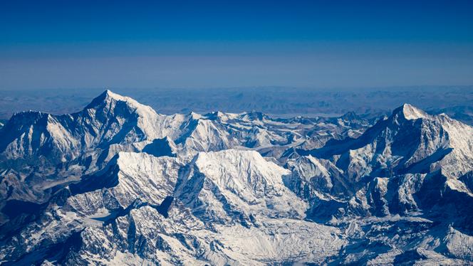 9a0f77a5-ae48-4e3c-856d-064deba91929 Découverte des corps de cinq alpinistes après une avalanche au mont Yalung Ri