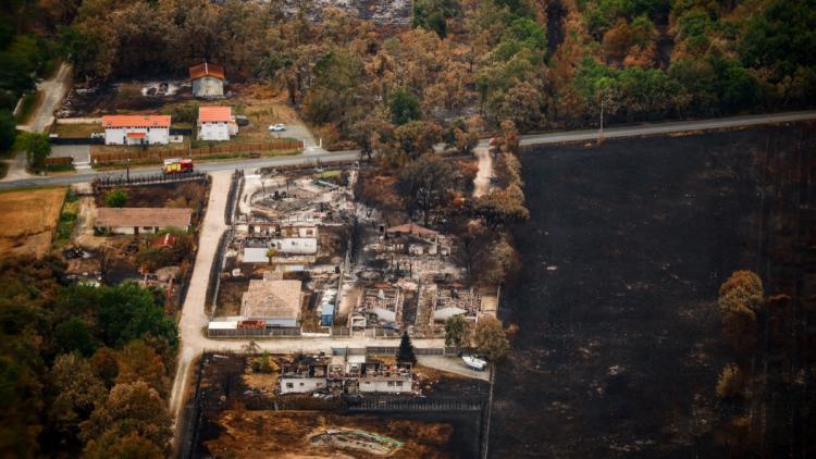9efa35ad-51c6-432f-afeb-f03ff25e8315 Incendies en cours en France : Situation et Réactions