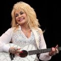Décès de Dolly Parton, une icône de la musique country