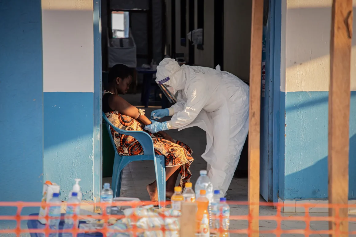 a7858980-a209-4ad7-ae5d-0297389d387a Une vague d’interpellations dans la sphère masculiniste française et l’épidémie d’Ebola en RDC