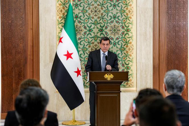 ad366cb3-18c4-44cc-a7a7-c8cff916231f Dissolution des Forces Démocratiques Syriennes : Une étape vers la réintégration