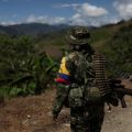 Recrutement de mineurs en Colombie par des groupes armés via les réseaux sociaux