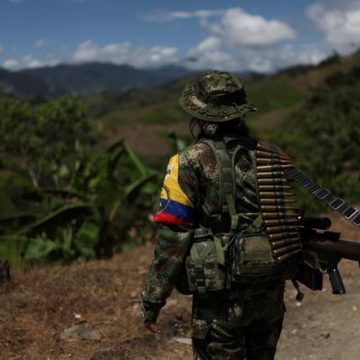 Recrutement de mineurs en Colombie par des groupes armés via les réseaux sociaux
