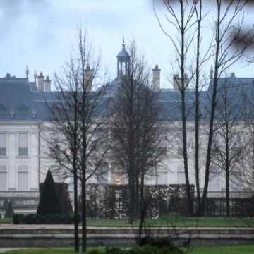 bbb25d61-2ee2-4f9f-8472-373f93e3c509 La visite du prince héritier saoudien au château de Louveciennes