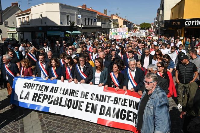 bcad4f2f-ad12-4489-8e46-17e3e5e0a28c Les violences contre les élus locaux en France : une évolution inquiétante