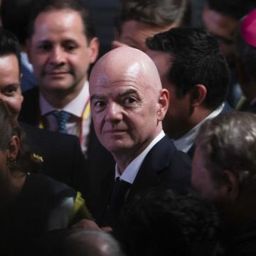 c4766a5c-e92b-4ec2-a5a0-0c43cc9c3655 Gianni Infantino face à la controverse