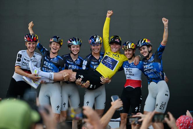 d06151ec-7a92-4a66-98a4-8f2f5d42c0ff Demi Vollering remporte le Tour de France Femmes 2026