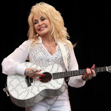 d6c7da84-d3fe-42d3-9e13-4bd63866df82 Hommage à une icône de la musique country
