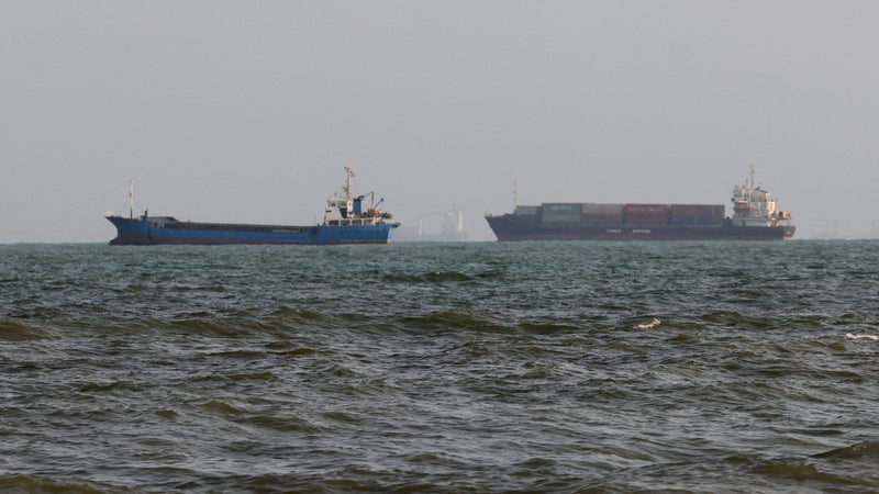 dc086fb4-eb18-4f81-a8fa-b9bac70f3a2d Navires aperçus dans le détroit d’Ormuz : Attaques américaines sur l’île de Larak