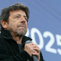 Le contrôle judiciaire de Patrick Bruel allégé