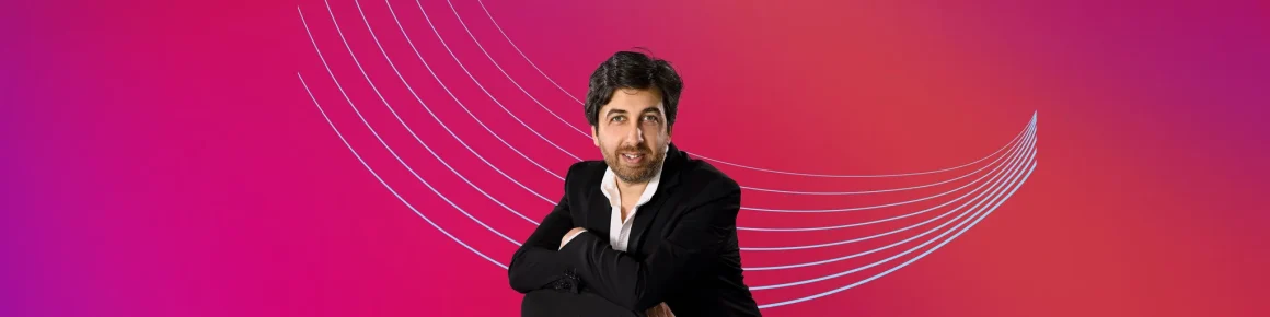 f44a2cea-ed4d-4c5d-84f6-8c2e5edf4344 La Guitare: Un Voyage Musical avec Sébastien Llinares