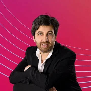 La Guitare: Un Voyage Musical avec Sébastien Llinares