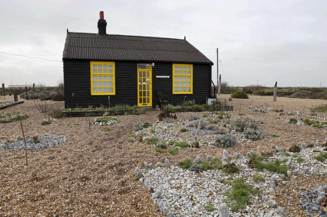f62e6eca-3095-4078-8085-1aa9ba21cc0e Derek Jarman et son jardin atypique à Dungeness