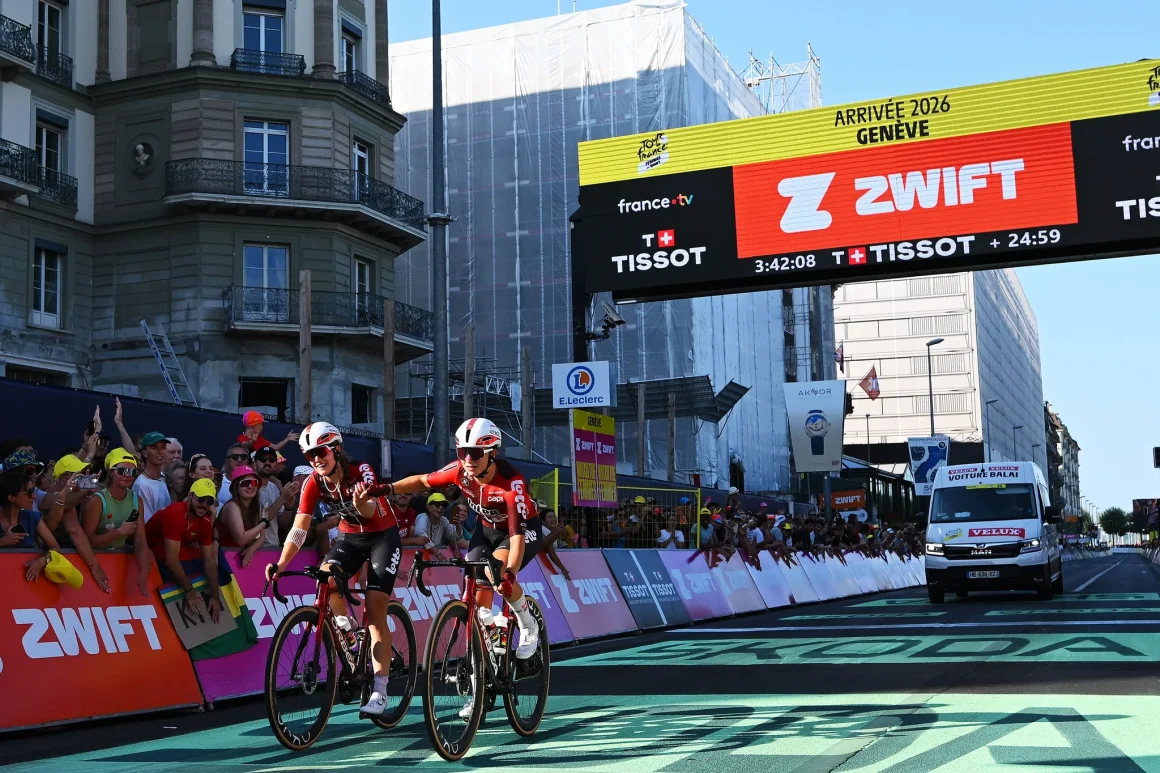 ffc69a8c-e474-4dca-a666-d061113b6774 Le défi des cyclistes du Tour de France Femmes entre carrière sportive et études