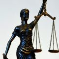Procès d&rsquo;un ancien tatoueur accusé de viols et agressions sexuelles