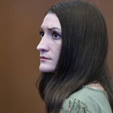 Procès annulé pour Lindsay Clancy, accusée de triple infanticide