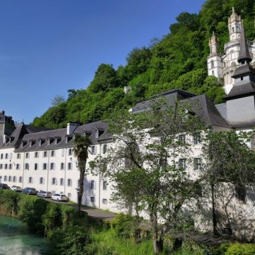 Accusations contre l&rsquo;ancien évêque de Lourdes