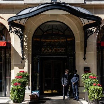 2d139e85-3ba3-4d3f-a171-62d60f7d3275 Vol audacieux au Plaza Athénée visant un homme d’affaires malien