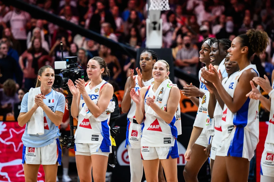 36b2312f-b19b-4f27-b1fc-7e6ccfbda644 Les basketteuses françaises décrochent une médaille d’argent historique face aux Américaines