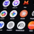 Les Chatbots et les Sanctions Européennes : Un Contournement Facile