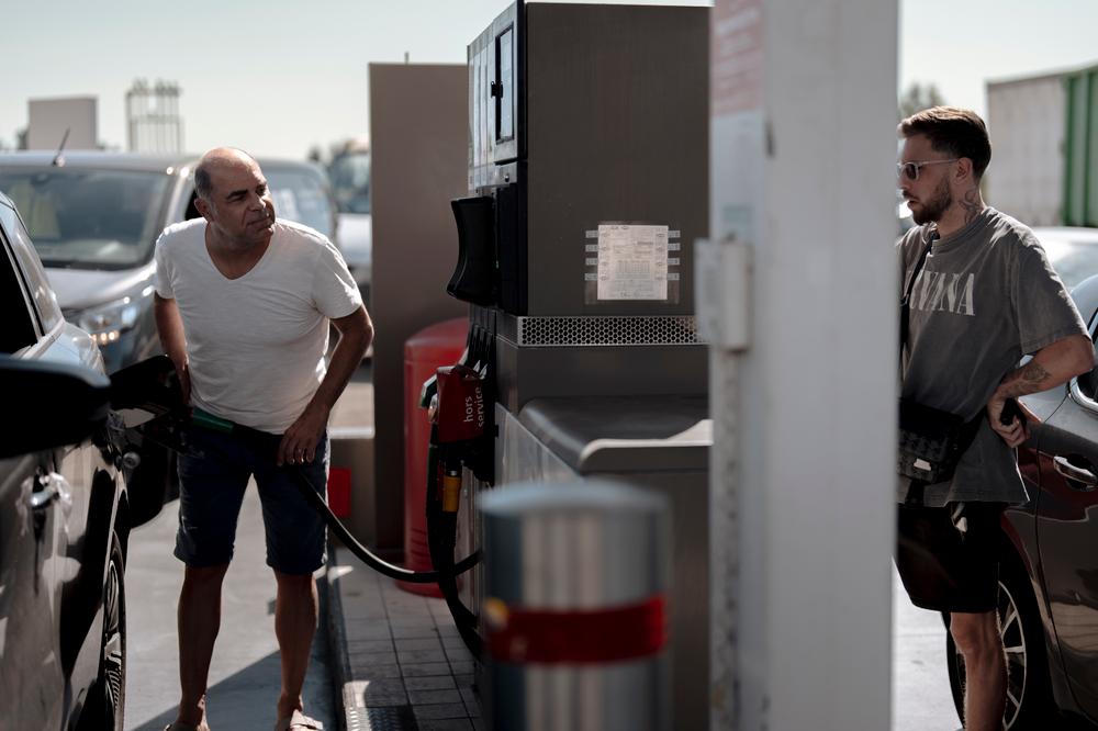 42a25942-7b23-4132-8fc8-a4b4742cbd66 Conférence de presse sur les aides liées à la hausse des prix des carburants