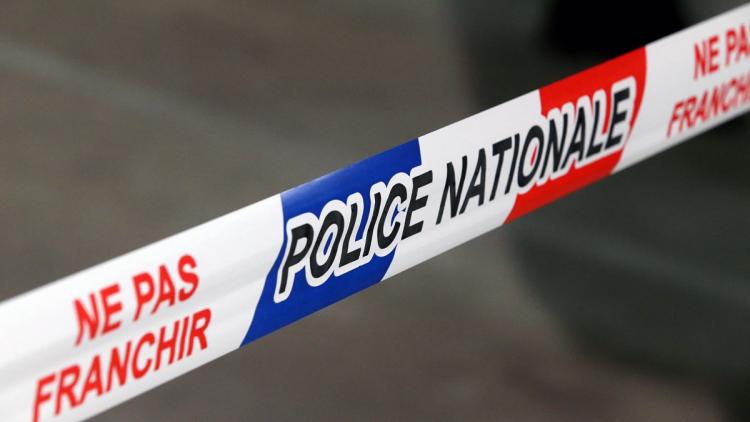 489fabf2-28c0-4188-be26-1ba9f6d1c1c1 Policier impliqué dans un incident de rodéo urbain à Saint-Pierre-des-Corps