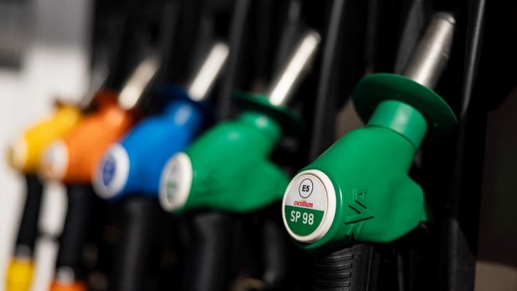 4aea2cfe-64d9-4a2b-a128-ee462ef0dd2d Outil gouvernemental pour suivre les prix des carburants