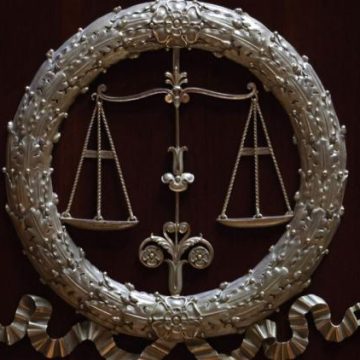 Condamnation pour violences et rébellion à Blois