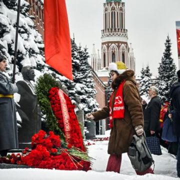 4ba62faa-9c95-4bba-b108-5aabbcdd48e1 Adieu ma Russie : Mémoires orphelines