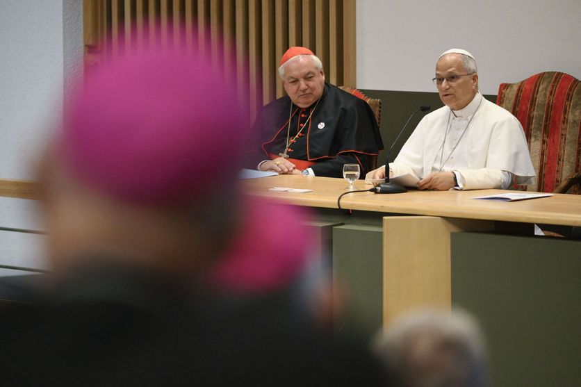 POPE LEO XIV MEETS BISHOPS OF FRANCE IN LOURDES Le Pape Léon XIV s’adresse aux évêques français à Lourdes