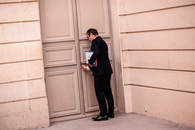 541303f7-84c6-4c38-91eb-724d047c7d73 Enquête sur les fuites autour du budget 2027 : enjeux et réactions