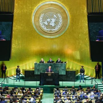 Discours de Donald Trump à l&rsquo;ONU : Éloge personnel et tensions avec l&rsquo;Iran
