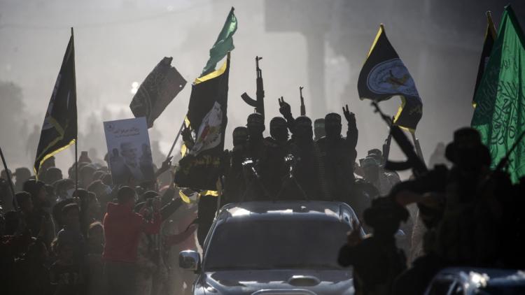 5a09acd1-1b09-4dd1-aa6f-5886867e9e73 Des hommes présentés comme journalistes étaient des membres de groupes terroristes