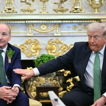 La visite en Irlande de Donald Trump : diplomatie et golf au cœur des discussions