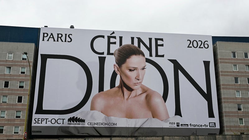 5cba2d1b-3e87-4acf-a430-aca80be11b55 Céline Dion organise un karaoké géant avant ses concerts à Paris