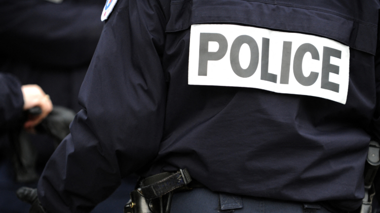 5de25e83-0aa7-48b8-b16b-f697293a958b Découverte d’un corps ligoté dans le Rhône : enquête ouverte pour meurtre