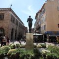 Une exposition de statues géantes à Perpignan suscite la controverse