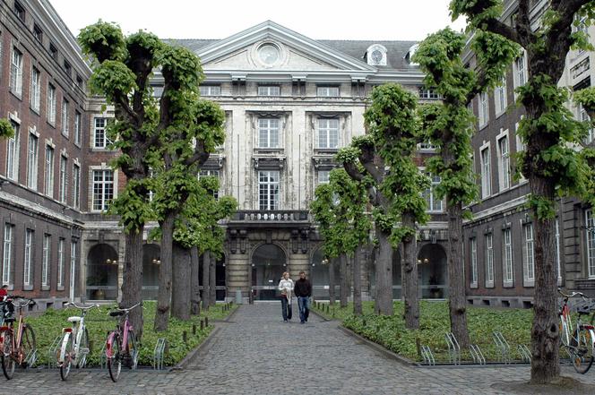 6188ec2d-437b-4fb5-be4d-d7a0b65c3a7e Blocage politique autour des étudiants palestiniens en Belgique