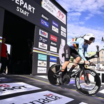 Remco Evenepoel sacré champion du monde du contre-la-montre pour la quatrième fois