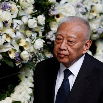 Décès de Tung Chee-hwa: Un regard sur l&rsquo;héritage du premier chef de Hongkong après 1997