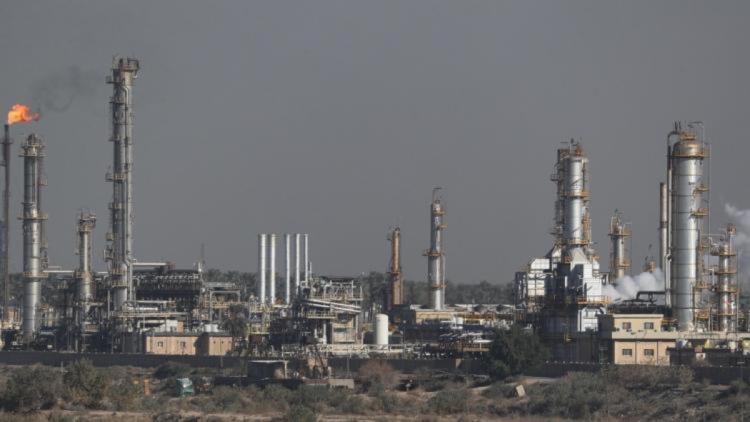 75a5d5fa-87c1-4bd1-bb0b-feea4f82fb06 La production record de pétrole brut aux États-Unis
