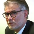 Olivier Faure critique le budget 2027 et envisage une censure