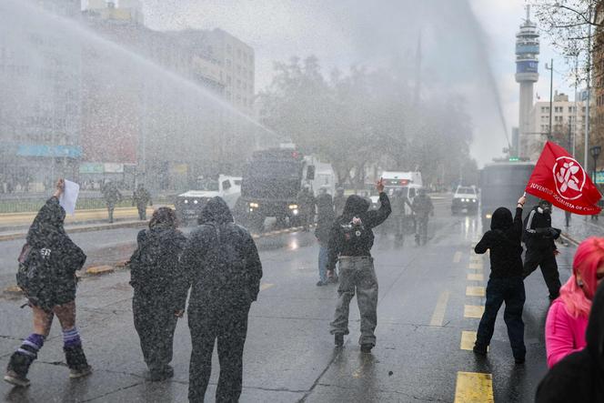 7bb74d98-368d-40ad-b0f3-91270af9f485 Manifestations au Chili pour commémorer le coup d’État de Pinochet